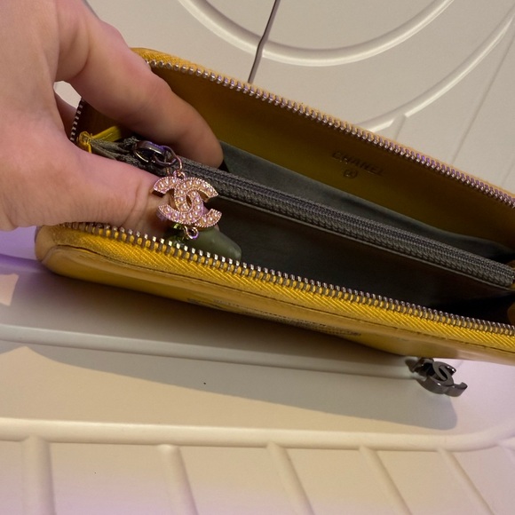 CHANEL Leather Round Zip Long Wallet Yellow - Picture 8 of 16